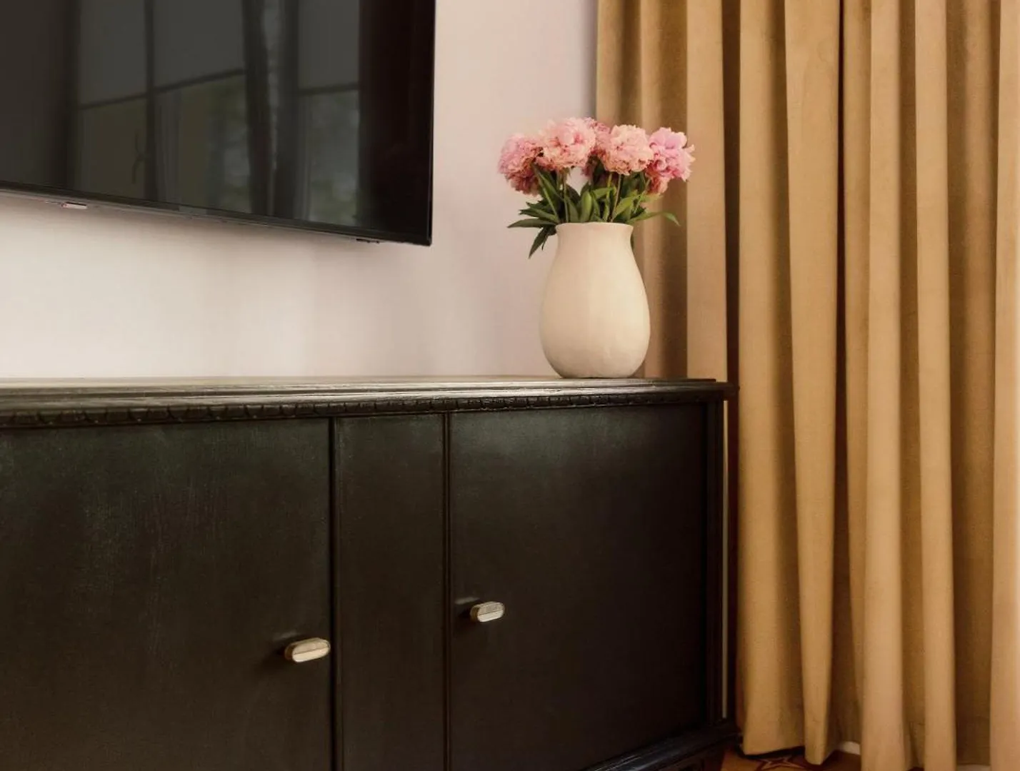 Komfortowy Apartament W Scislym Centrum Warszawy Comfortable Apartment In The Very Center Of Warsaw